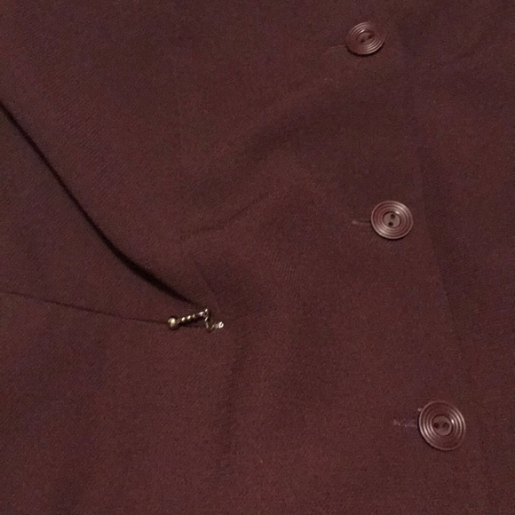 Size 12 burgundy blazer by Studio I - Picture 3 of 5
